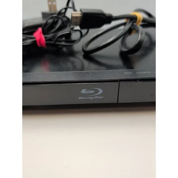 LG BP200 Blu-Ray Disc DVD Player 1080p Wi-Fi Certified Full Hd Cable Black USB - Picture 3 of 10